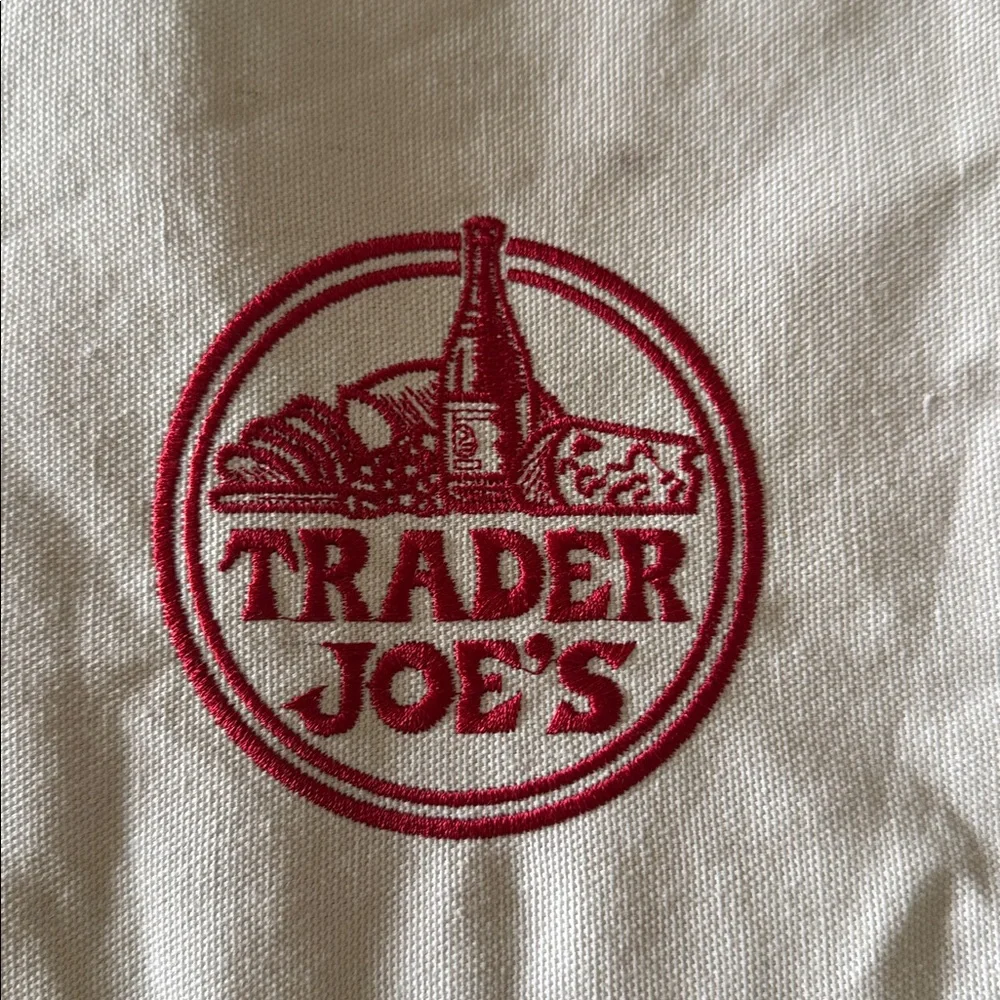Trader Joe's Cream and Green Tote Bag - Picture 5 of 6